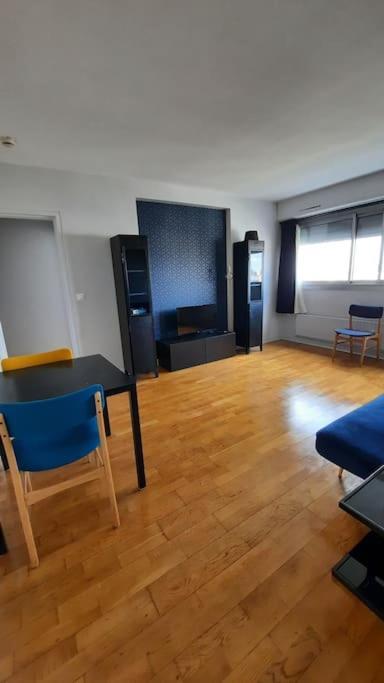 Appartement 2 Pieces Tres Lumineux La Garenne-Colombes Dış mekan fotoğraf